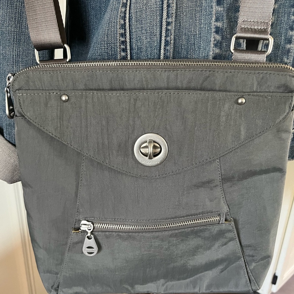 Baggallini Crossbody Canvas Bag Gray